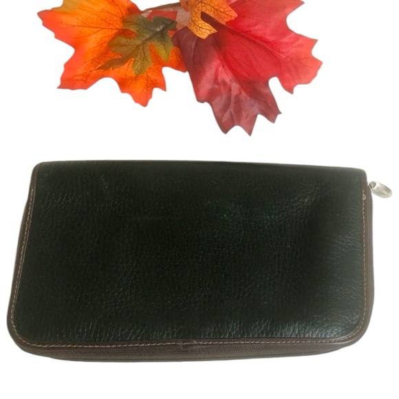 Petusco Genuine Forest Green Tan Leather Trim 3 Compartment Zippered Wallet - Picture 4 of 5